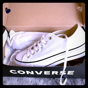 Converse Woman’s Sneaker w Lift